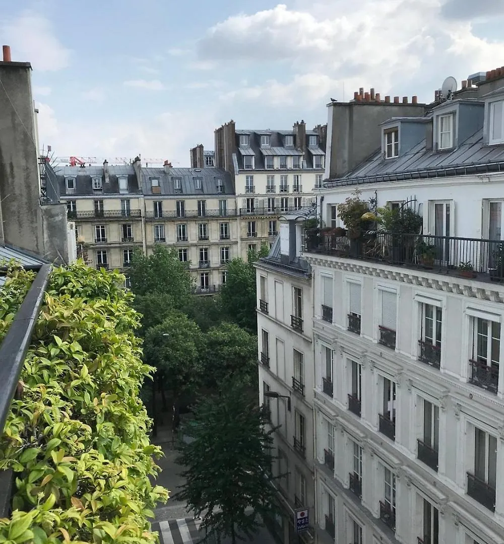 Chambre Louix Champs Elysees Paris Aparthotel